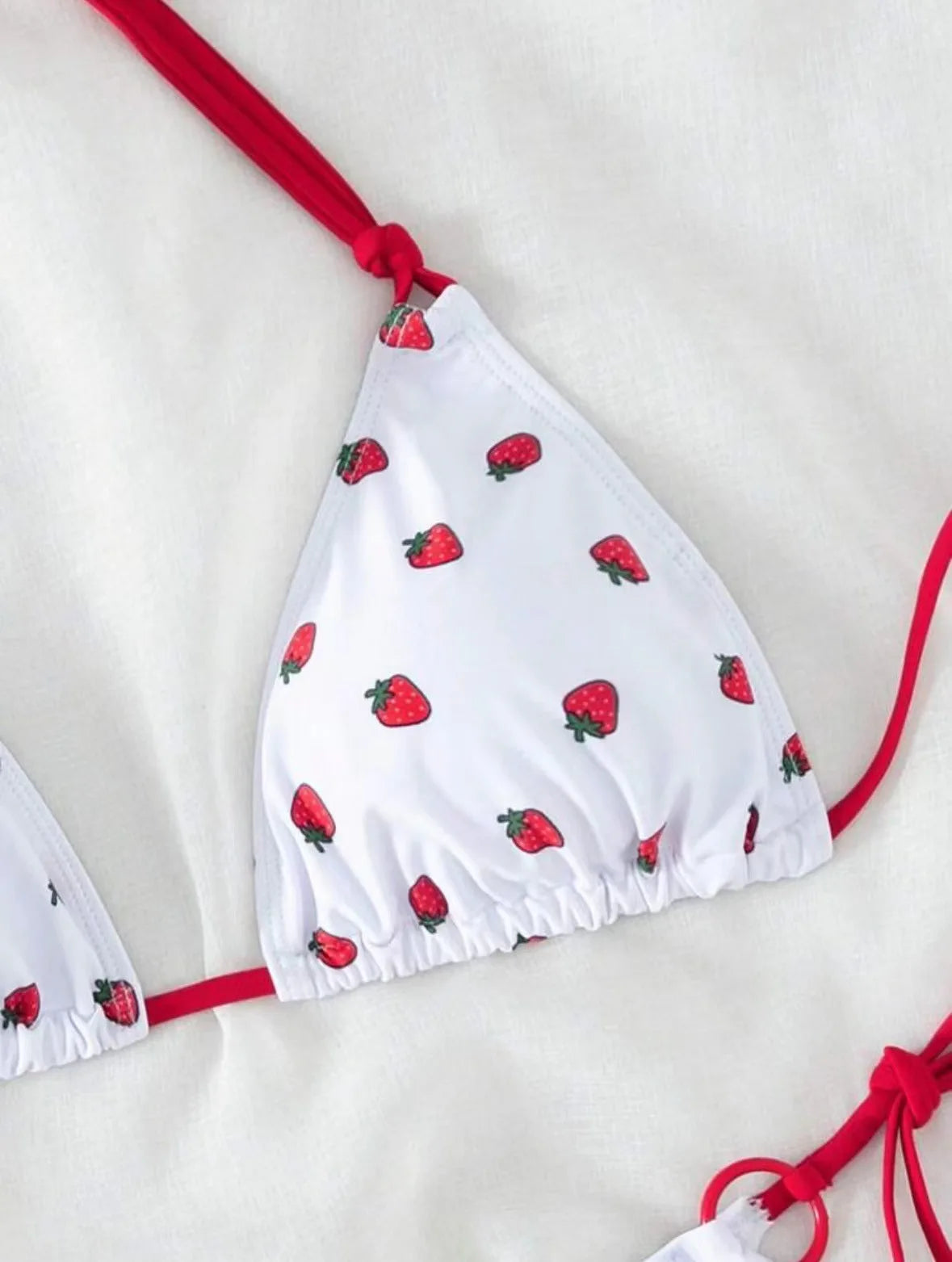 Sanday Soulara Strawberry micro string bikini